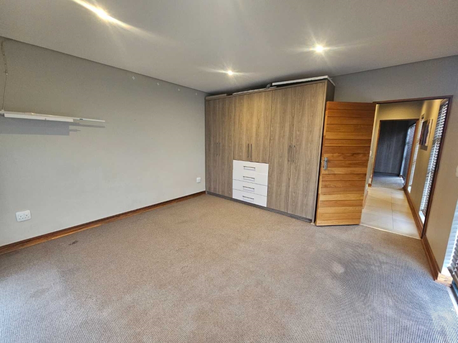 3 Bedroom Property for Sale in Wild Olive Estate Free State